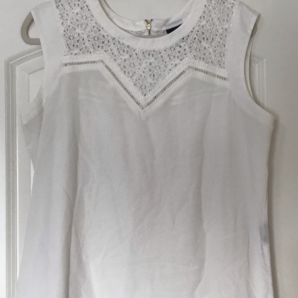 Worthington white sleeveless top - Sz L